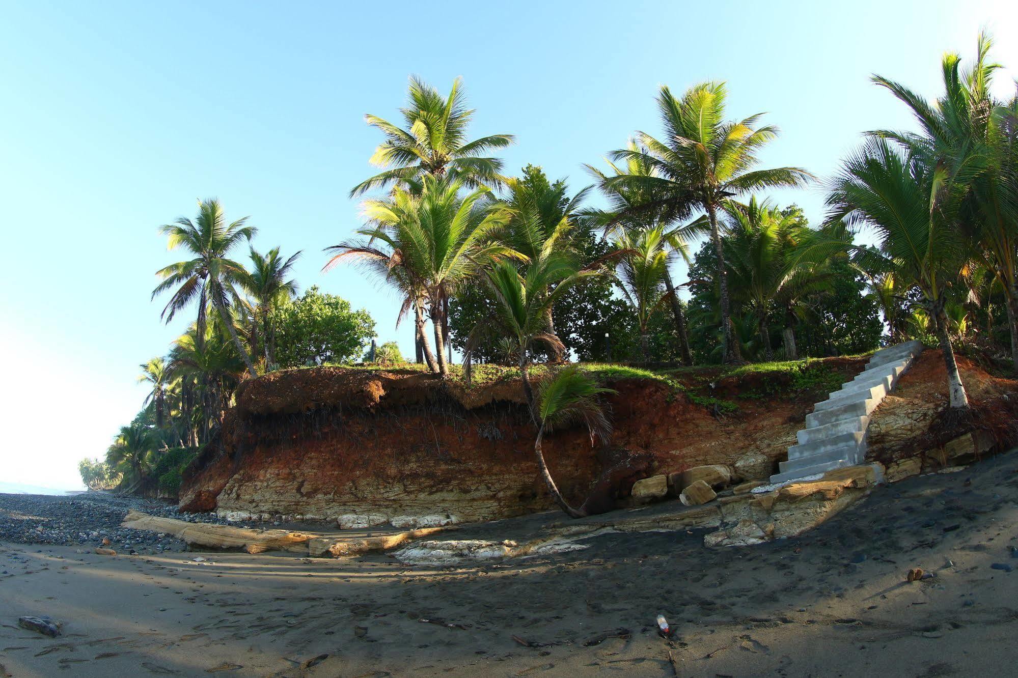 Hotel Playa Reina Llano de Mariato Exterior photo