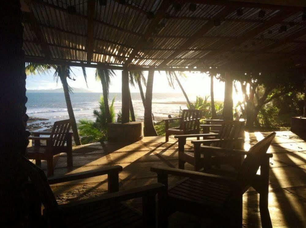 Hotel Playa Reina Llano de Mariato Exterior photo